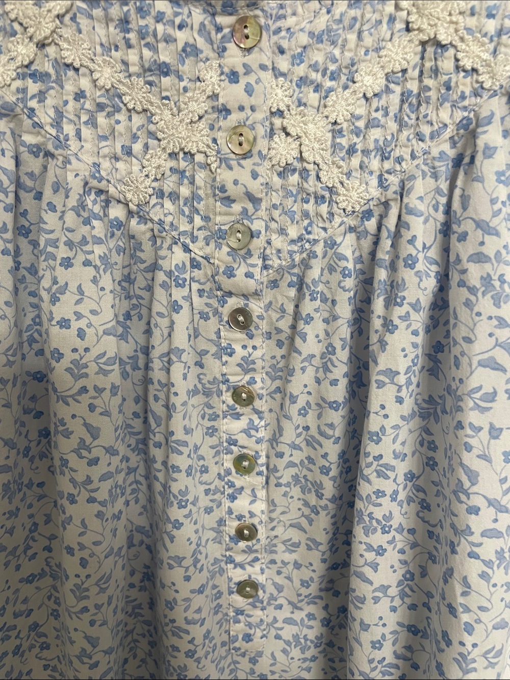Eileen West Light Blue Floral Cotton Nightgown with Lace Yoke - Picture 4 of 8